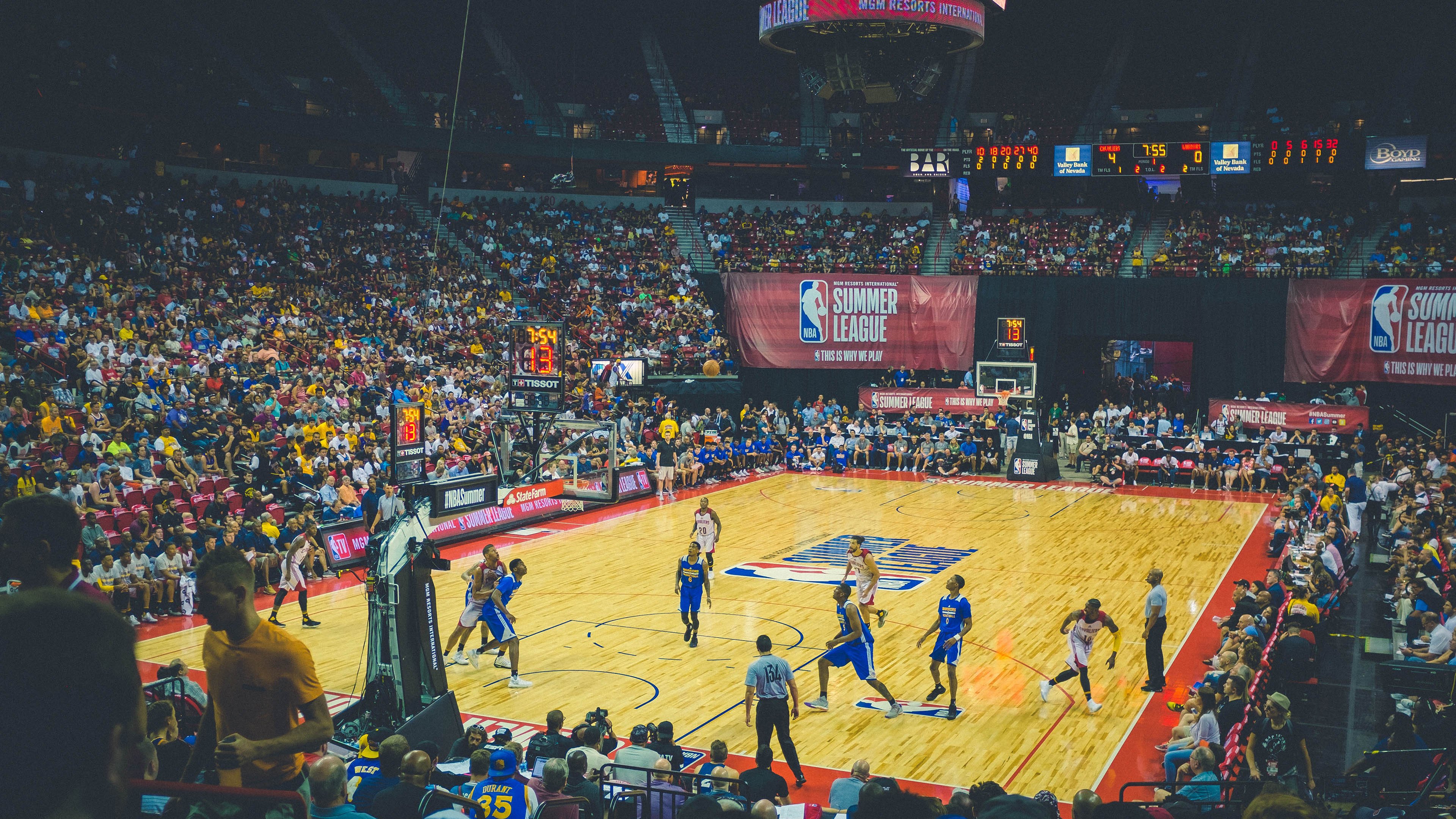 米兰体育app下载安装-青少年“拼搏之星”全国篮球技能大赛在上海火热举行，引领青训新风尚